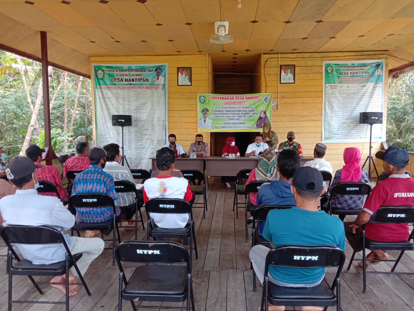 Kapolsek menghadiri kegiatan Musyawarah Desa khusus di Aula Desa Hantipan 1