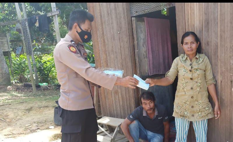 IMG-20220213-WA0005 Sambang Rutin Ke Desa Binaan Sekaligus Bagi Masker Pada Warga yang tidak Memakai masker 1