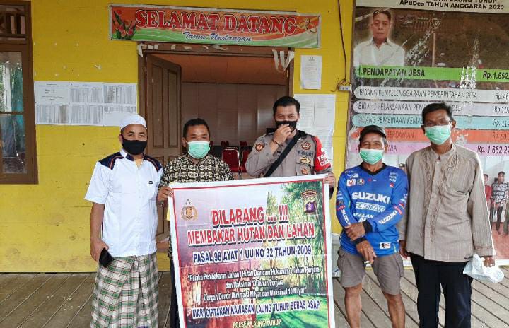 IMG-20220215-WA0005 Sosialisasi Dilarang Membakar Hutan Pada Masyarakat Binaan Oleh Bhabinkamtibmas 1