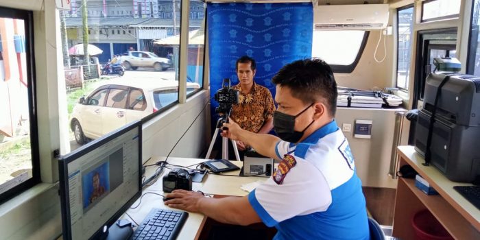 Layani Masyarakat Di Pedesaan, Satlantas Polres Bartim Operasikan Simling SKEMA 1 Layani Masyarakat Di Pedesaan, Satlantas Polres Bartim Operasikan Simling SKEMA 1