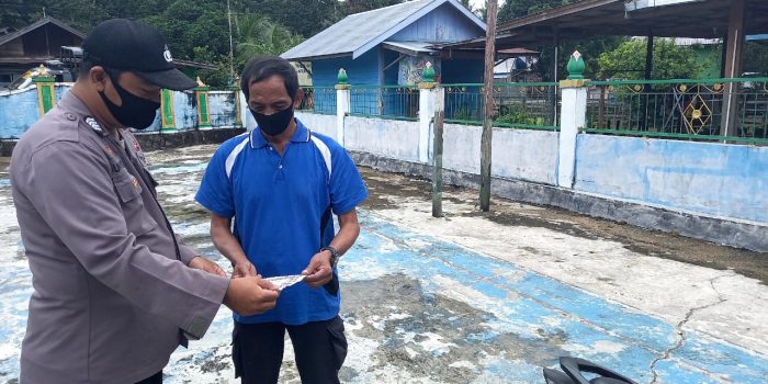 Bripka Untung sosialisasikan maklumat kapolres bartim 1 Bripka Untung sosialisasikan maklumat kapolres bartim 1