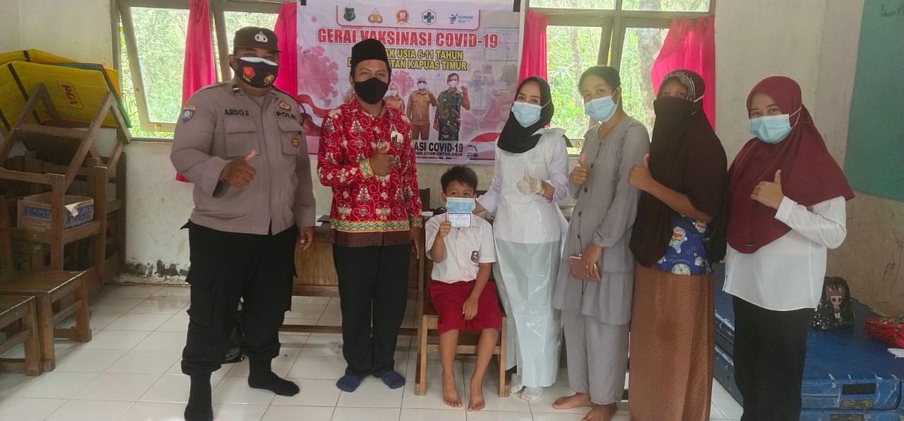 Polsek Kapuas Timur Dukung Vaksinasi Covid - 19 Anak Usia 6 - 11 Tahun 1 Polsek Kapuas Timur Dukung Vaksinasi Covid - 19 Anak Usia 6 - 11 Tahun 1