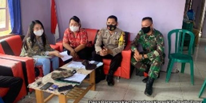 Personil Polsek Pematang karau melaksanakan sambang permukiman penduduk 1 Personil Polsek Pematang karau melaksanakan sambang permukiman penduduk 1