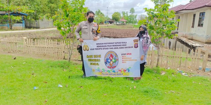 Anggota Polsek Kapuas Kuala Melaksanakan Deklarasi Anti H.P.U.S Bersama Masyarakat 1 Anggota Polsek Kapuas Kuala Melaksanakan Deklarasi Anti H.P.U.S Bersama Masyarakat 1