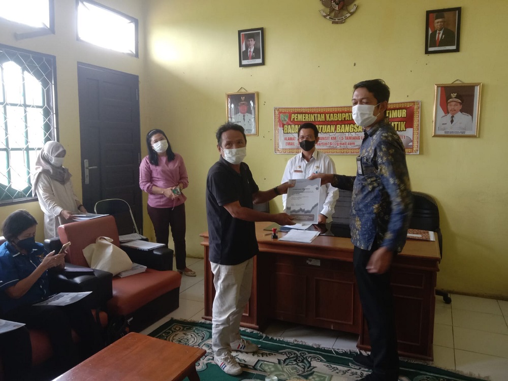 SEMBILAN PARPOL TERIMA LHP DARI BPK-RI KALTENG 1 SEMBILAN PARPOL TERIMA LHP DARI BPK-RI KALTENG 2