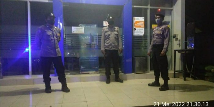 Ciptakan Harkamtibmas Kondusif, Polsek Balai Riam Patroli Perbangkan 1 Ciptakan Harkamtibmas Kondusif, Polsek Balai Riam Patroli Perbangkan 1