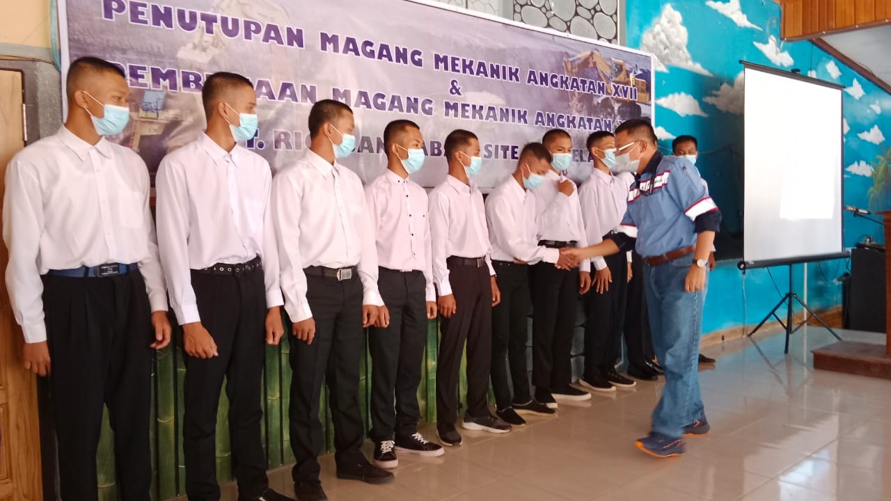 PT RICOBANA ABADI SITE GBU MELAK BERANGKATKAN PESERTA MAGANG MEKANIK ANGKATAN XIX TAHUN 2022 2 PT RICOBANA ABADI SITE GBU MELAK BERANGKATKAN PESERTA MAGANG MEKANIK ANGKATAN XIX TAHUN 2022 3