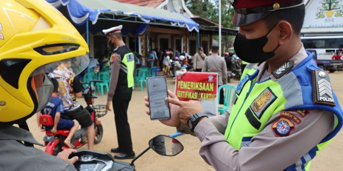 Gelar Vaksinasi Drive Thru, Upaya Polres Bartim Mudahkan Warga Dapatkan Vaksin 1 Gelar Vaksinasi Drive Thru, Upaya Polres Bartim Mudahkan Warga Dapatkan Vaksin 1