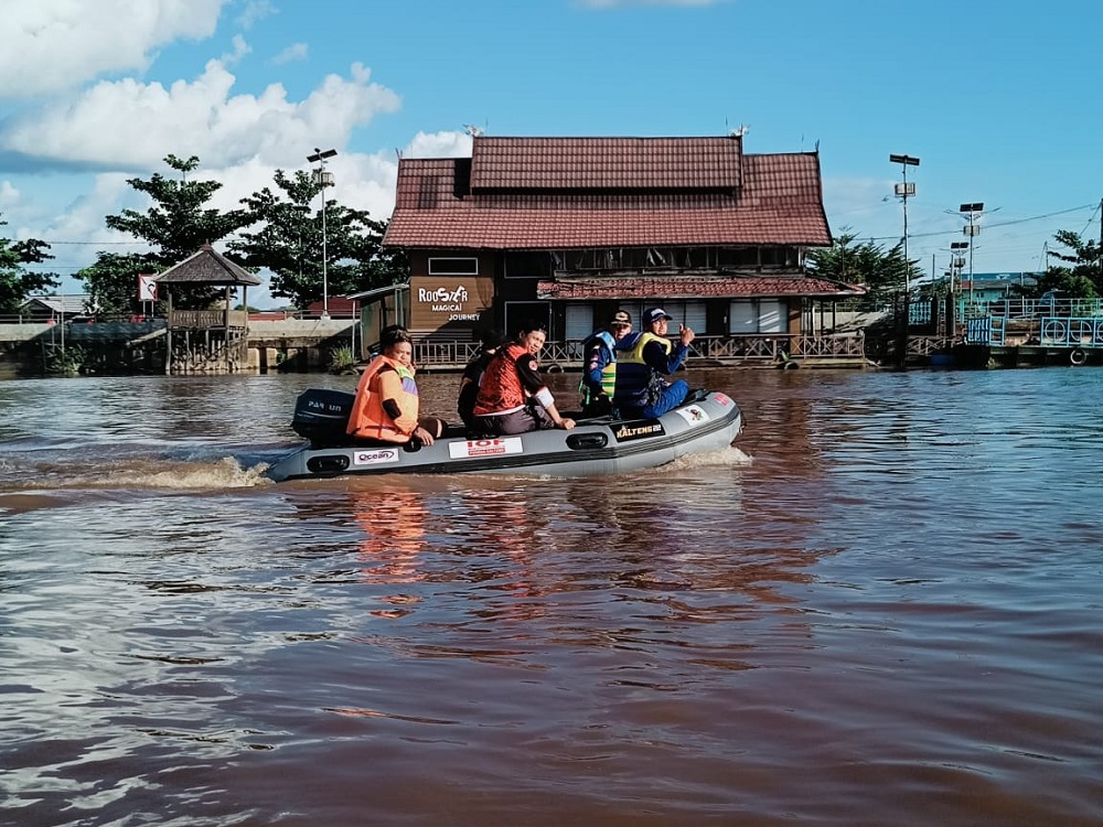 4 HARI BELUM ADA KABAR, PENSIUNAN ANGGOTA POLRI MASIH DICARI TIM SAR GABUNGAN 1 4 HARI BELUM ADA KABAR, PENSIUNAN ANGGOTA POLRI MASIH DICARI TIM SAR GABUNGAN 2