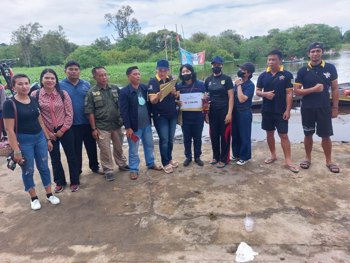 REGU PUTRA DAN PUTRI GUMAS SABET JUARA II LOMBA BESEI KAMBE PADA FBIM 3 REGU PUTRA DAN PUTRI GUMAS SABET JUARA II LOMBA BESEI KAMBE PADA FBIM 4