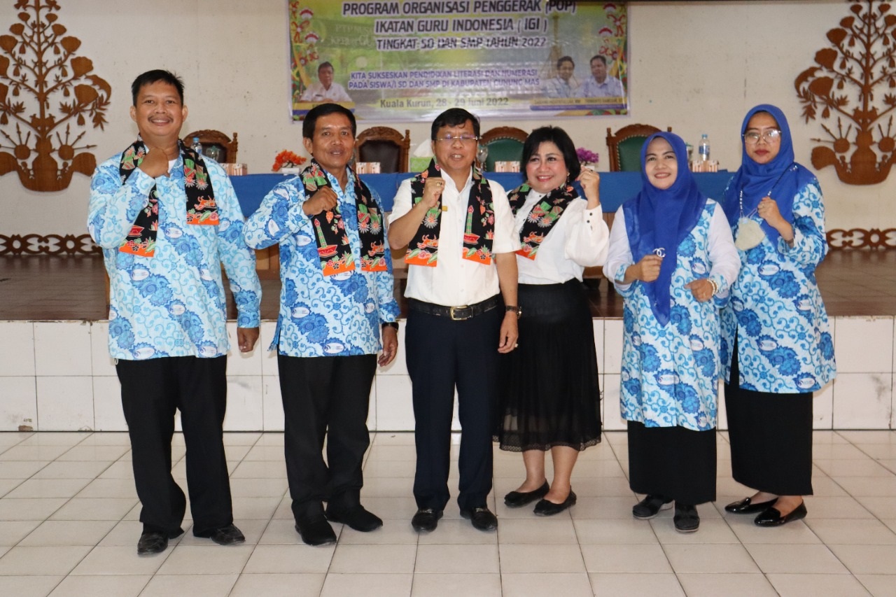 IGI MITRA PEMERINTAH BISA SALING BERSINERGI DALAM UPAYA PENINGKATAN KOMPETENSI GURU 2 IGI MITRA PEMERINTAH BISA SALING BERSINERGI DALAM UPAYA PENINGKATAN KOMPETENSI GURU 3