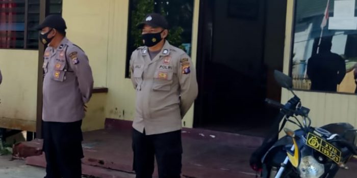 Siap Melayani Masyarakat Piket Jaga Polsek Kapuas Kuala Standby Di Mako Polsek Kapuas Kuala 1 Siap Melayani Masyarakat Piket Jaga Polsek Kapuas Kuala Standby Di Mako Polsek Kapuas Kuala 1