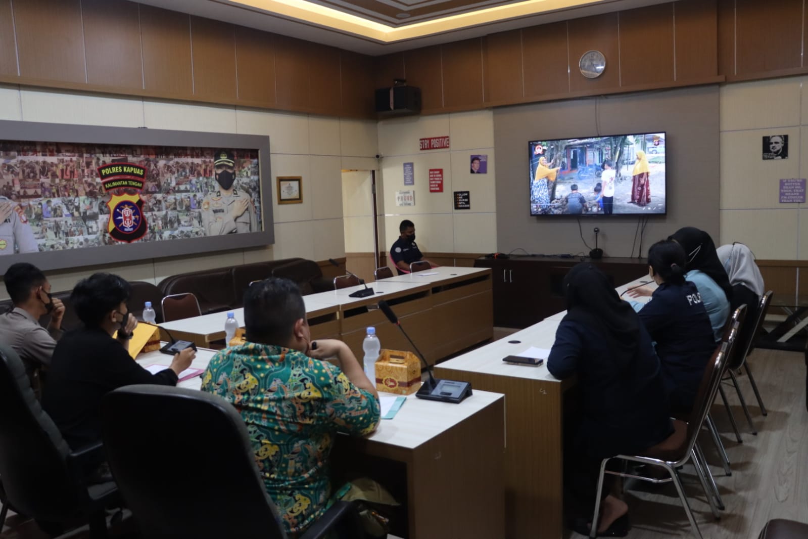 Penilaian Lomba Video Yanlik HUT Bhayangkara Ke-76, Humas Polres Kapuas Libatkan Guru Multimedia dan Content Creator Sebagai Dewan Juri 1