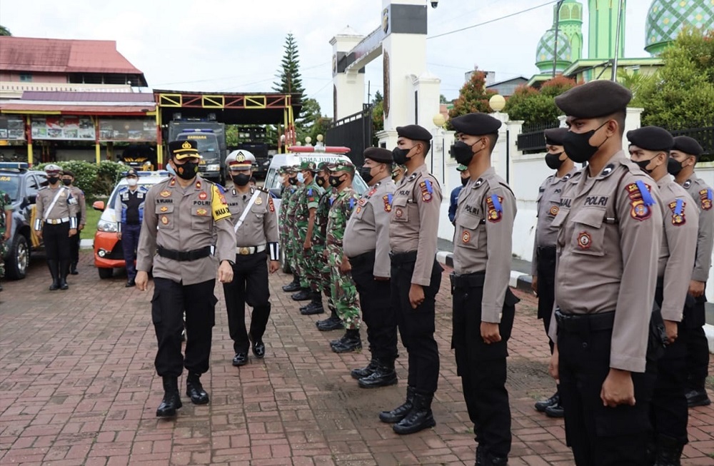 TINGKATKAN DISIPLIN BERLALU LINTAS, POLRES KUBAR GELAR APEL OPERASI PATUH MAHAKAM 2022 2 TINGKATKAN DISIPLIN BERLALU LINTAS, POLRES KUBAR GELAR APEL OPERASI PATUH MAHAKAM 2022 3