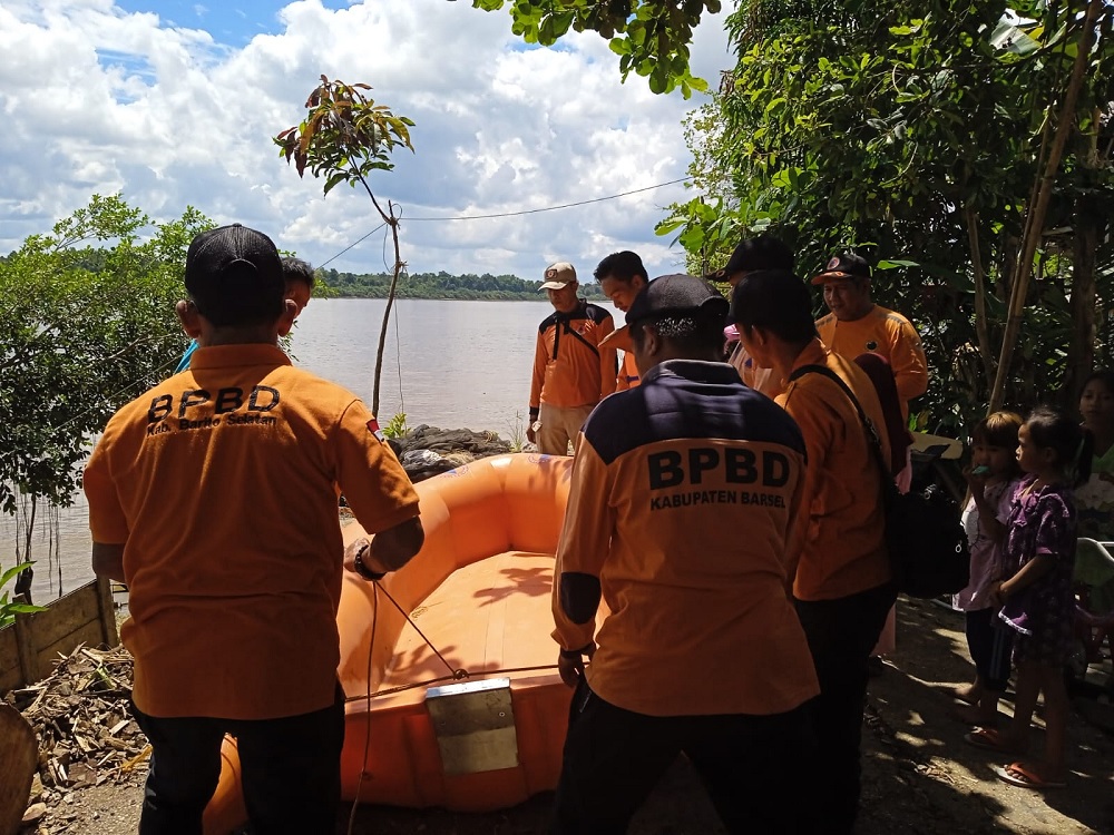 ANAK TENGGELAM DIDESA TALIO DITEMUKAN 1 ANAK TENGGELAM DIDESA TALIO DITEMUKAN 2