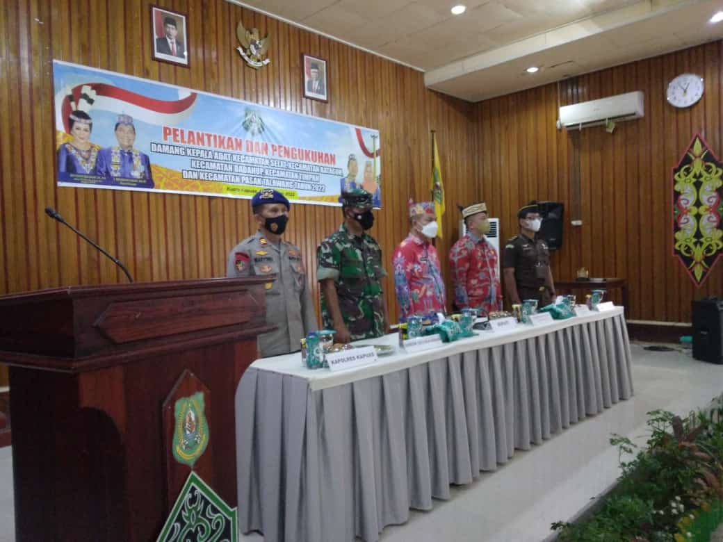 USAI DILANTIK BUPATI, ALBERKAT YADI : SIAP LESTARIKAN ADAT DAYAK 1 USAI DILANTIK BUPATI, ALBERKAT YADI : SIAP LESTARIKAN ADAT DAYAK 2