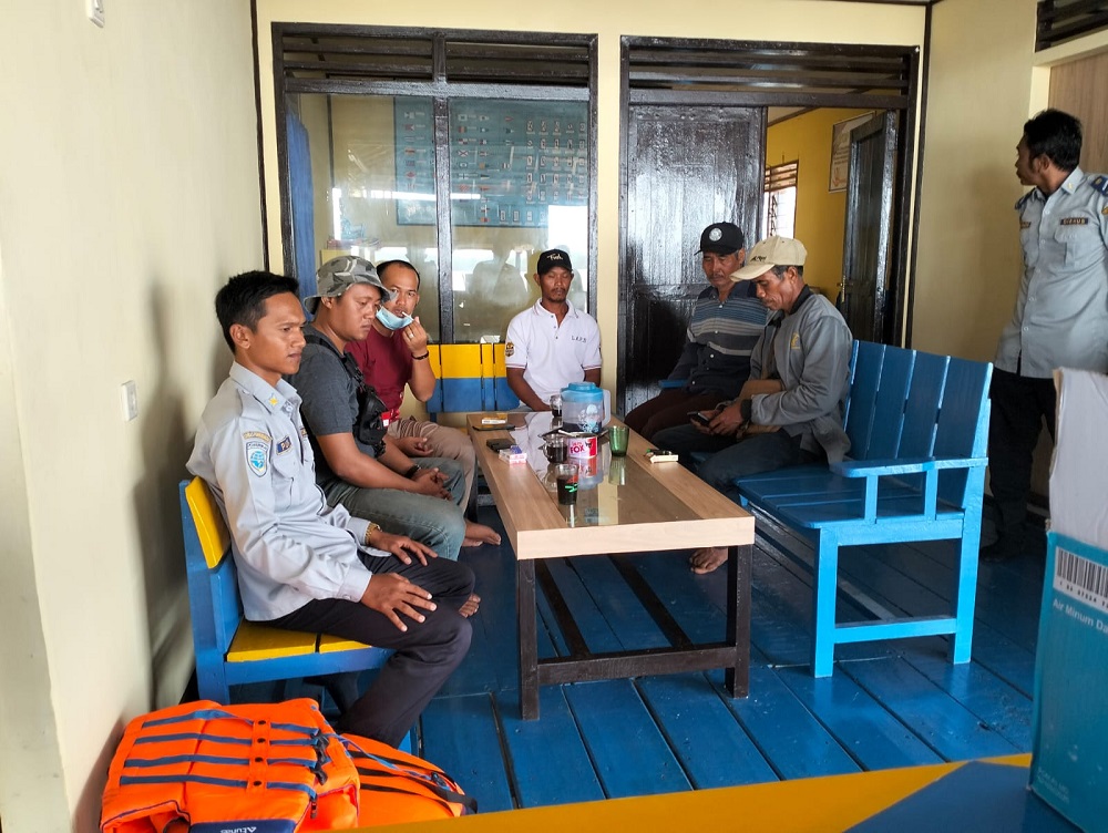 PERAHU MOTOR TANGKALASA 2 JURUSAN PAGATAN - BANJARMASIN TENGGELAM 1 PERAHU MOTOR TANGKALASA 2 JURUSAN PAGATAN - BANJARMASIN TENGGELAM 2