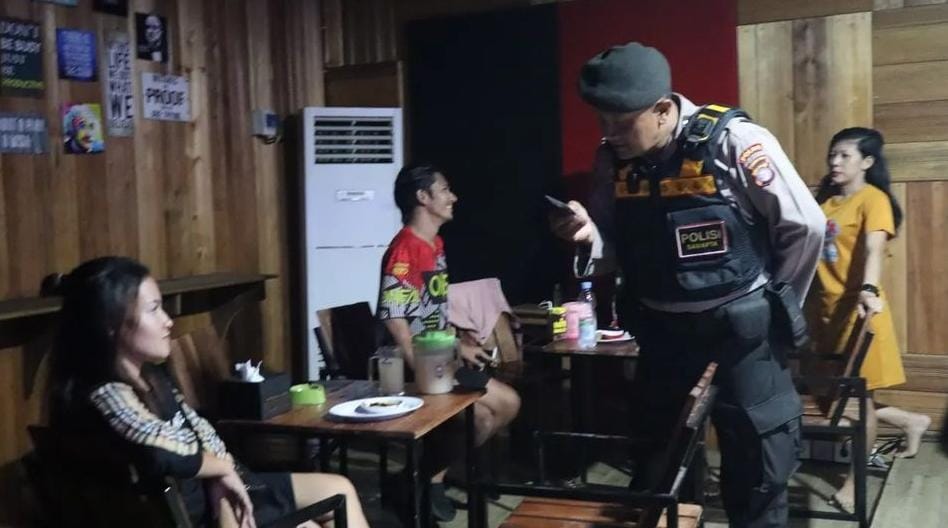 JAGA PALANGKA RAYA AMAN DIMALAM PERAYAAN IMLEK, TIM DITSAMAPTA POLDA KAKTENG LAKSANAKAN PATROLI CIPTA KONDISI 1 JAGA PALANGKA RAYA AMAN DIMALAM PERAYAAN IMLEK, TIM DITSAMAPTA POLDA KAKTENG LAKSANAKAN PATROLI CIPTA KONDISI 1