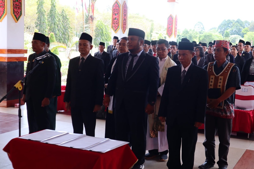 BUPATI KATINGAN MELANTIK ENAM PEJABAT TINGGI PRATAMA 1 BUPATI KATINGAN MELANTIK ENAM PEJABAT TINGGI PRATAMA 2