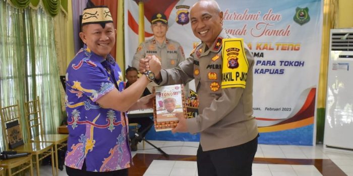 WAKAPOLDA AJAK BERSAMA SEJAHTERAKAN MASYARAKAT KAPUAS 3 WAKAPOLDA AJAK BERSAMA SEJAHTERAKAN MASYARAKAT KAPUAS 3