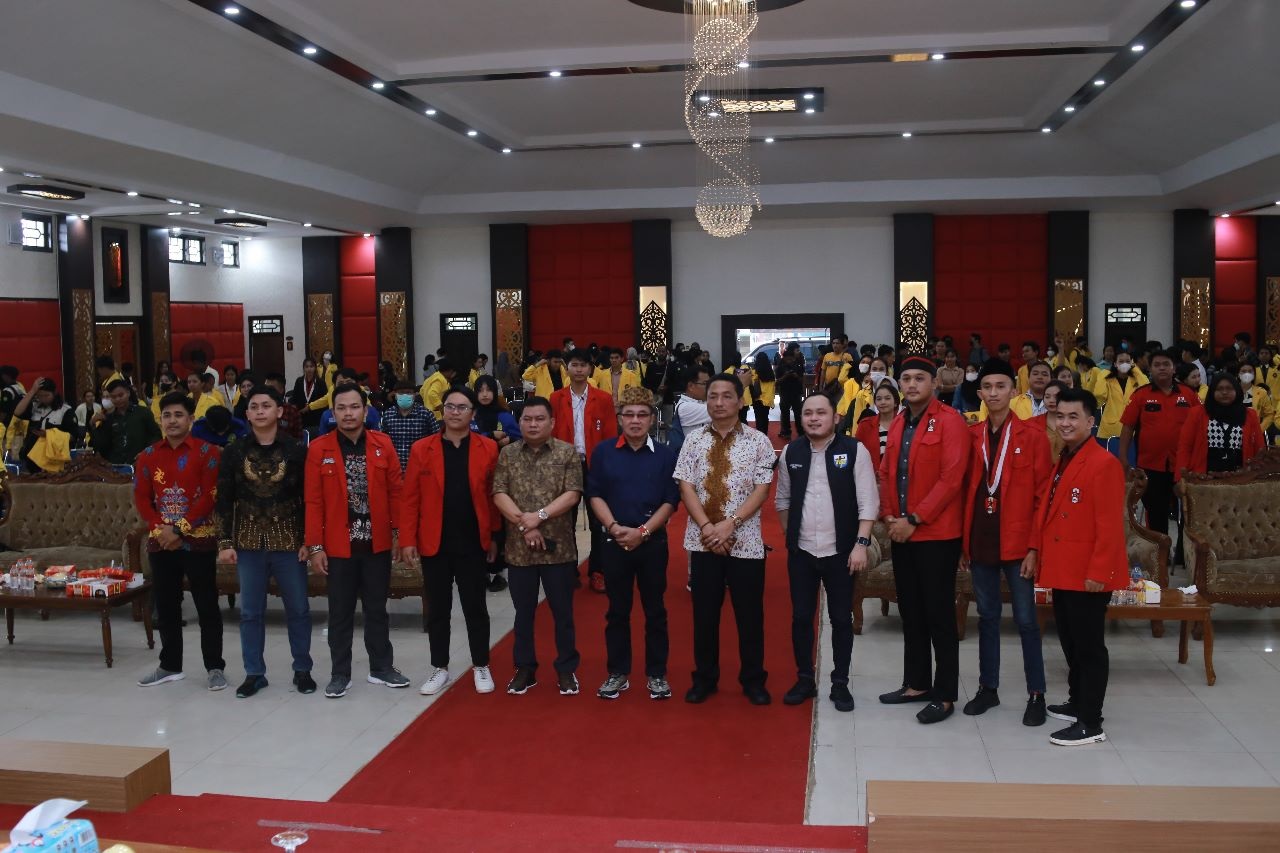 GMNI KALTENG ADAKAN DIALOG NASIONAL GUNA MEMBERIKAN PEMAHAMAN POLITIK KEPADA KAUM MILENIAL 1 GMNI KALTENG ADAKAN DIALOG NASIONAL GUNA MEMBERIKAN PEMAHAMAN POLITIK KEPADA KAUM MILENIAL 2