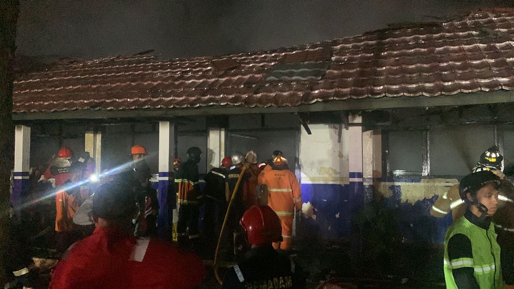 2 RUANGAN KELAS SMA NEGERI 5 PALANGKA RAYA, LUDES DILALAP JAGO MERAH 1 2 RUANGAN KELAS SMA NEGERI 5 PALANGKA RAYA, LUDES DILALAP JAGO MERAH 2