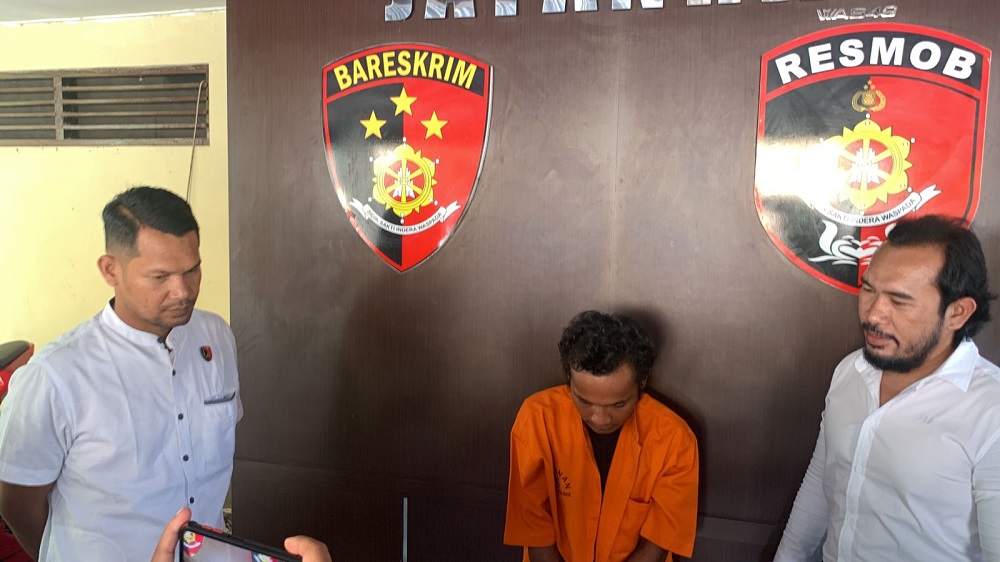 BERAKSI DIRUMAH KOSONG, PENCURI KABEL INI HARUS PASRAH BERURUSAN DENGAN KEPOLISIAN 1 BERAKSI DIRUMAH KOSONG, PENCURI KABEL INI HARUS PASRAH BERURUSAN DENGAN KEPOLISIAN 2