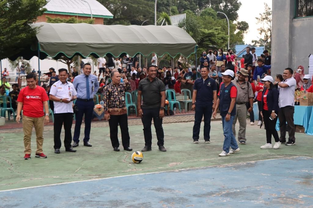 KAPOLRES BARTIM HADIRI PEMBUKAAN TURNAMEN BOLA VOLI DALAM RANGKA HARDIKNAS TAHUN 2023 1 KAPOLRES BARTIM HADIRI PEMBUKAAN TURNAMEN BOLA VOLI DALAM RANGKA HARDIKNAS TAHUN 2023 2