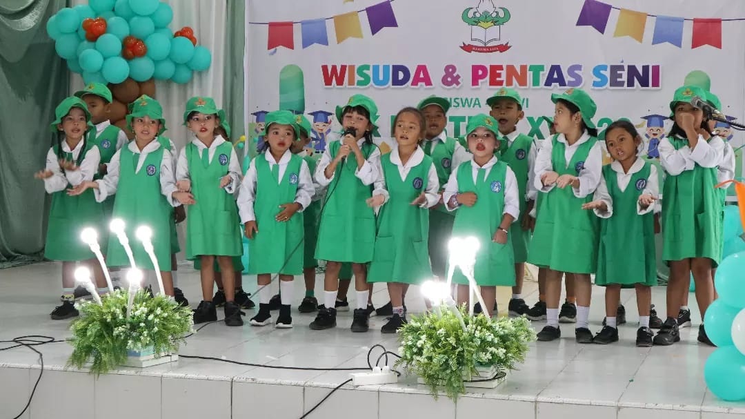 PERPISAHAN MURID TK KARTIKA XVII-20 BINAAN PERSIT KCK KODIM 1014/PBN 2 PERPISAHAN MURID TK KARTIKA XVII-20 BINAAN PERSIT KCK KODIM 1014/PBN 3