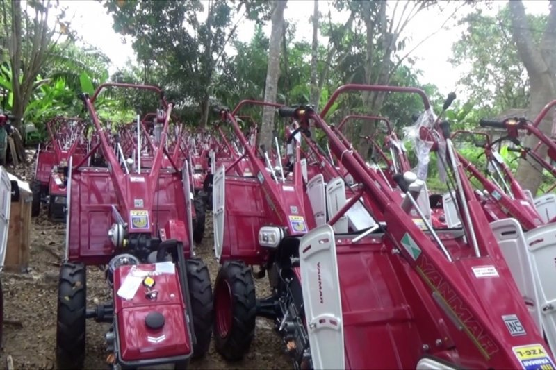 DINAS PERTANIAN KAPUAS IMBAU PETANI WASPADA TERHADAP PENIPUAN BANTUAN ALSINTAN 1 DINAS PERTANIAN KAPUAS IMBAU PETANI WASPADA TERHADAP PENIPUAN BANTUAN ALSINTAN 2