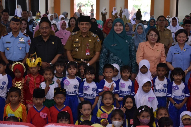 PUNCAK PERINGATAN HARI ANAK NASIONAL 2023 TINGKAT KABUPATEN KOBAR 1 PUNCAK PERINGATAN HARI ANAK NASIONAL 2023 TINGKAT KABUPATEN KOBAR 2