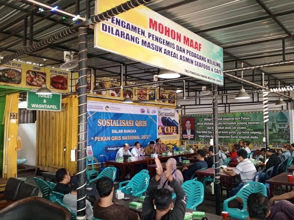 SOSIALISASI QRIS DI KAWASAN PUSAT KULINER TAMAN TONGGAL SANGUMANG 1 SOSIALISASI QRIS DI KAWASAN PUSAT KULINER TAMAN TONGGAL SANGUMANG 2