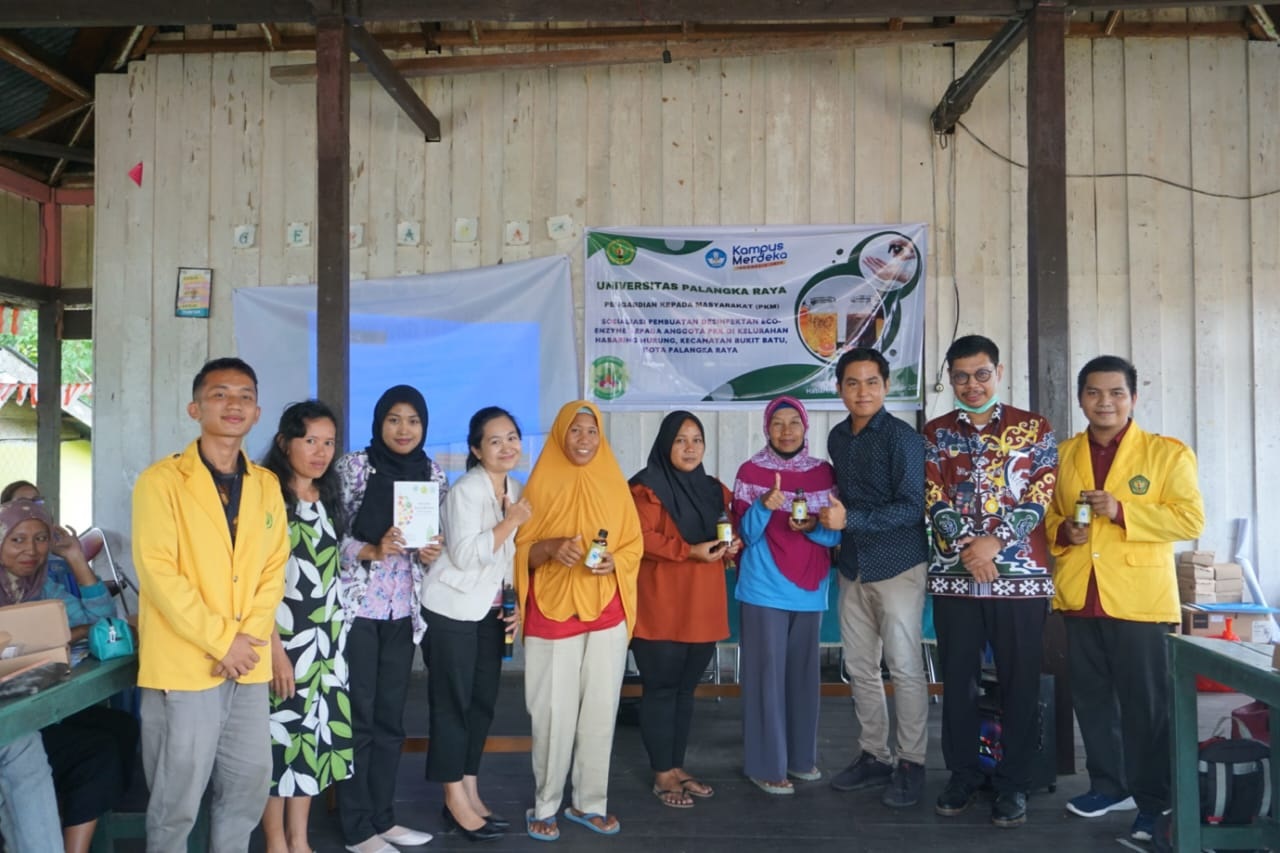 Desinfektan dari Eco Enzyme untuk Masyarakat 1 Desinfektan dari Eco Enzyme untuk Masyarakat 2