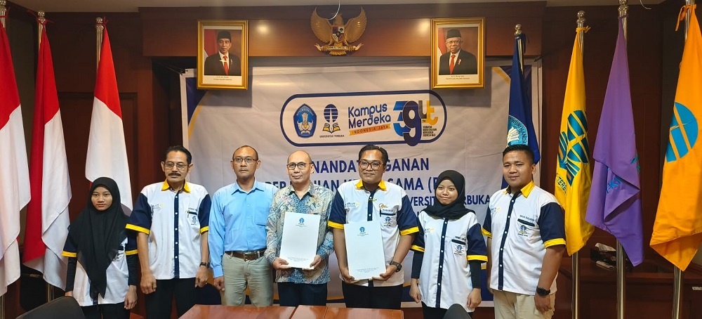 SALUT UT Cakra Inti Indonesia: Akses Pendidikan di Megamendung 1 SALUT UT Cakra Inti Indonesia: Akses Pendidikan di Megamendung 2