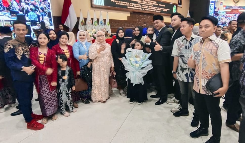 Putra Kelahiran Long Iram, Abdul Rahman Agus, Wajah Baru di DPRD Kaltim 1 Putra Kelahiran Long Iram, Abdul Rahman Agus, Wajah Baru di DPRD Kaltim 2
